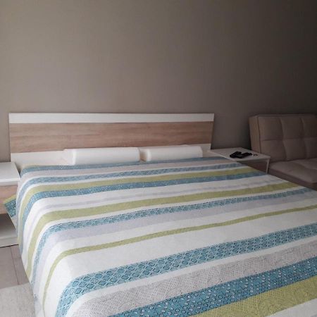 Treti Mart North Apartment Primorsko Bagian luar foto