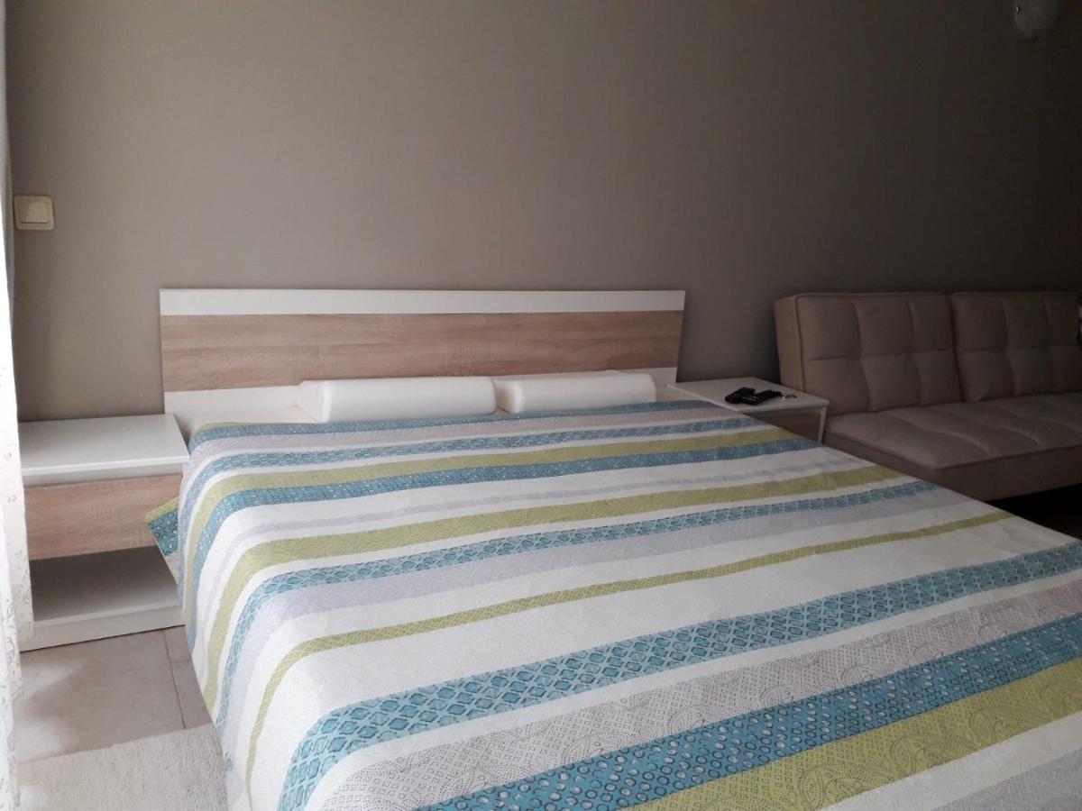 Treti Mart North Apartment Primorsko Bagian luar foto