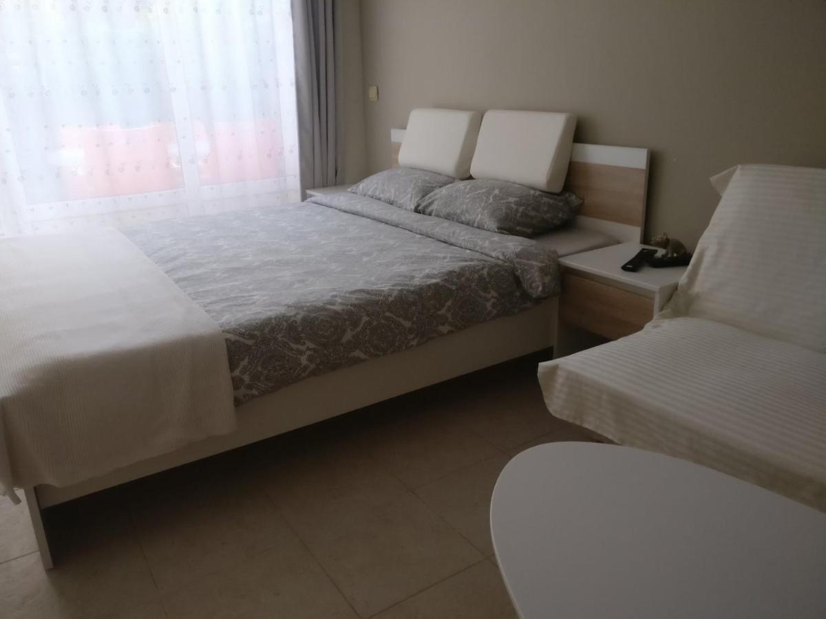 Treti Mart North Apartment Primorsko Bagian luar foto